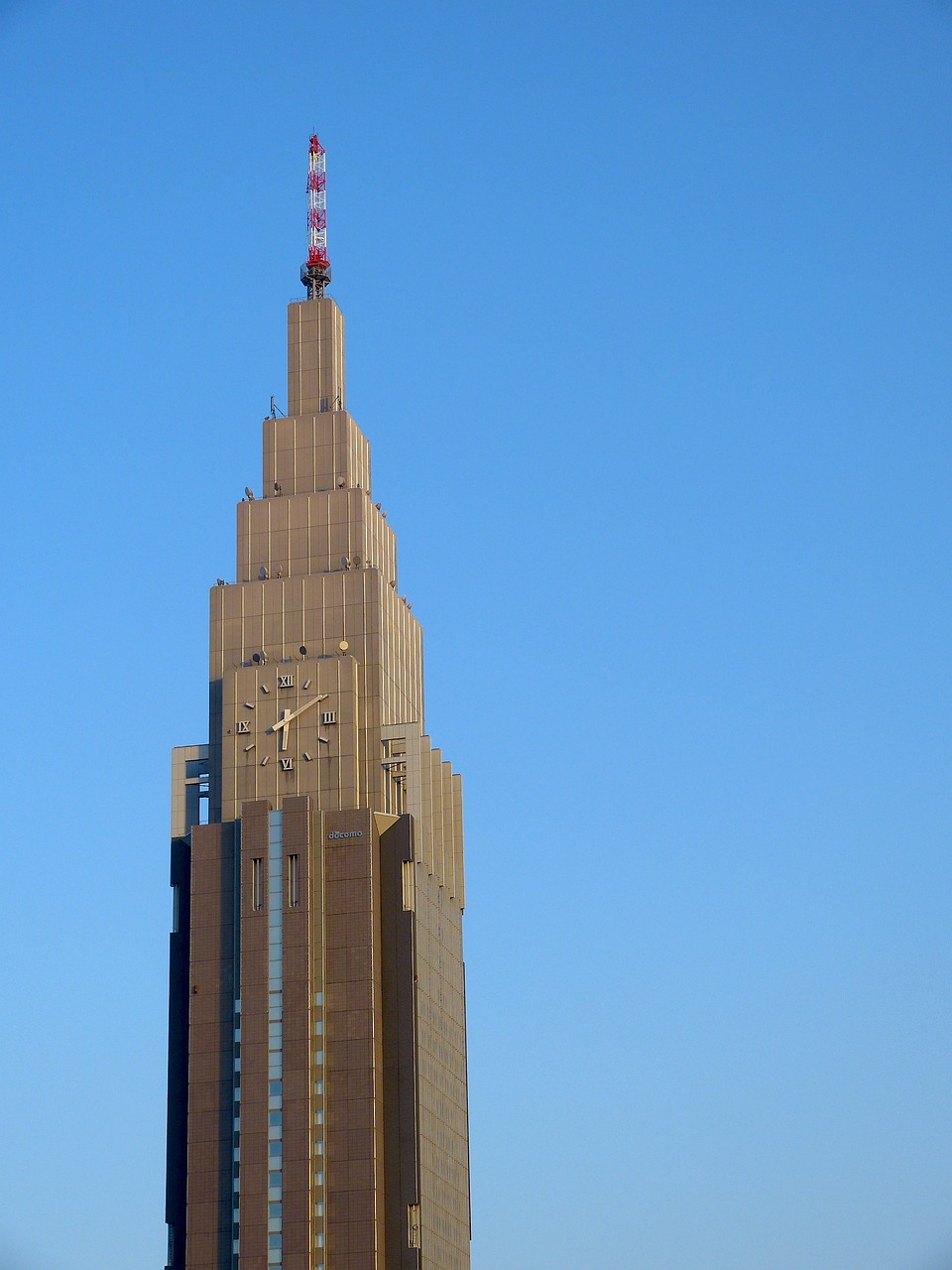 现代都市脉搏，新宿的活力之源